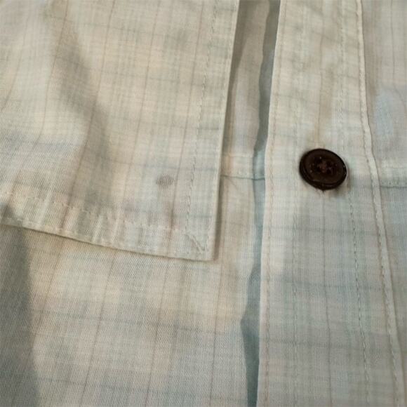 Patagonia Island Hopper Camp Shirt L Pale Green Vented Short Sleeve FLAWS - Picture 3 of 11